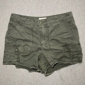 Witty Fox Shorts Womens 1/25 Green Cargo Raw Hem Cut Off Outdoors